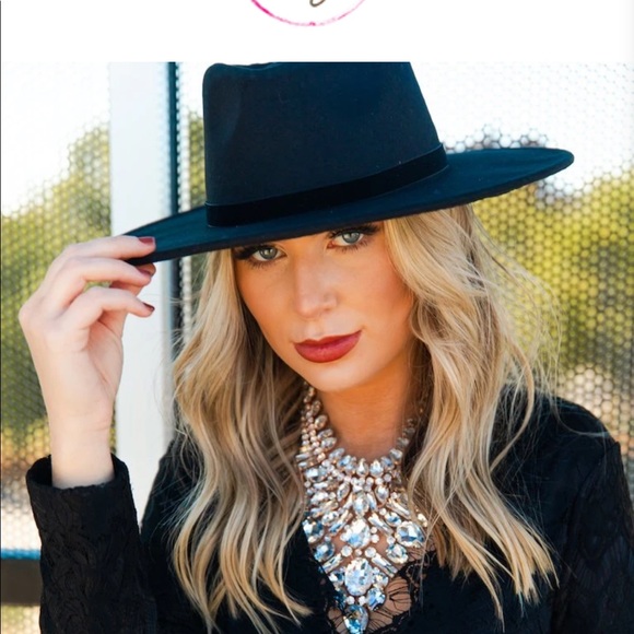 Accessories - Nashville Wide Brim Hat Black